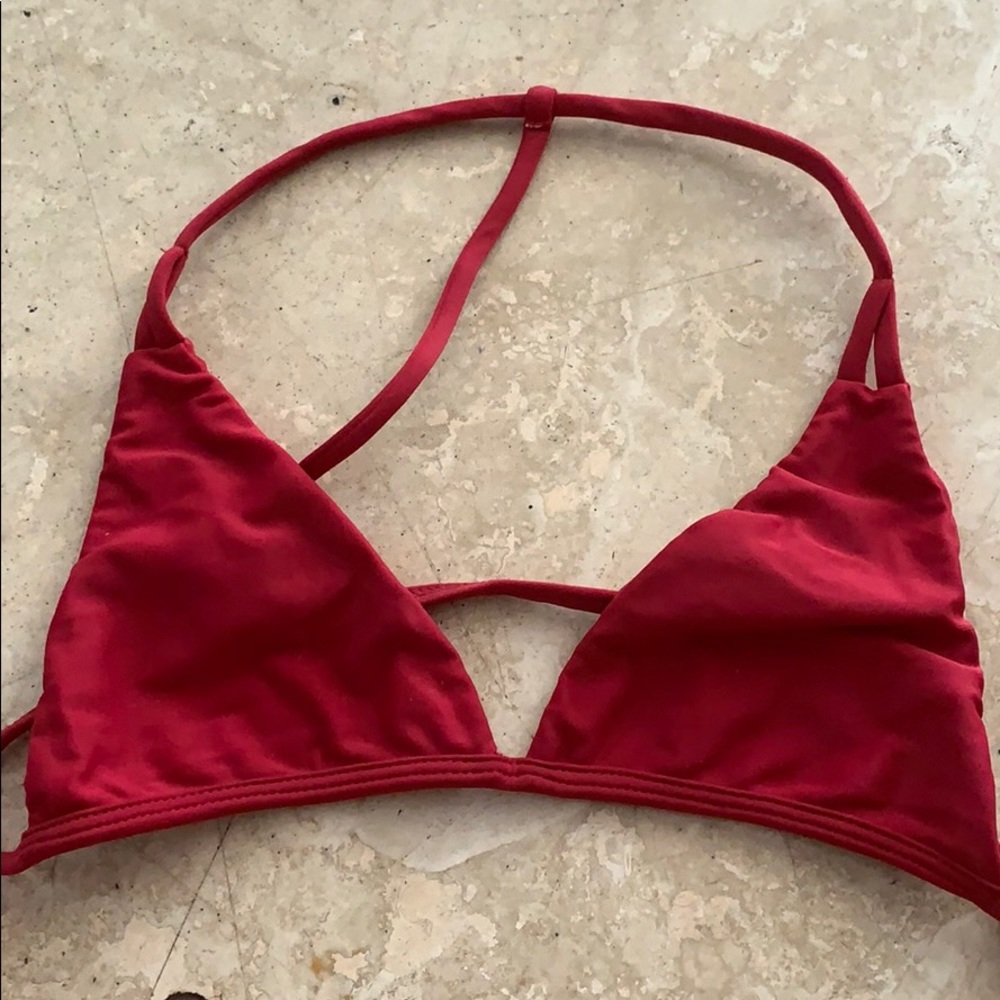 ESTRELA DO MAR- Red triangle top!!😍